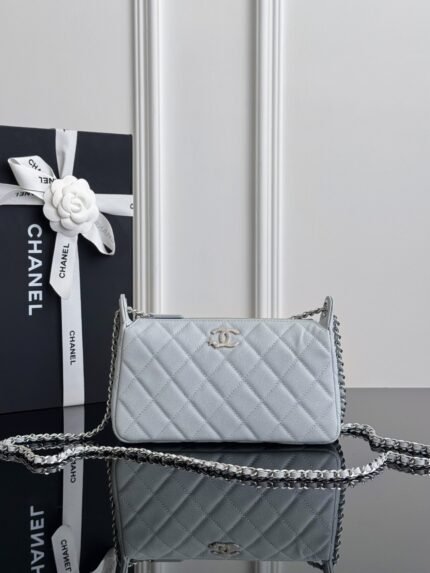 CHANEL MASTER CAVIAR 25B CLUTCH WITH CHAIN BAG IN BLACK  21*14*5.5cm