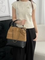Chanel 25A Hobo Vertical Deer Brown 36*32*11.5cm - Image 4