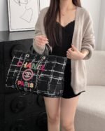 CHANEL MASTER  22K tweed beach bag 50*30*22cm - Image 2
