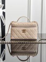 CHANEL MASTER 25K DIAMOND PATTERN CALFSKIN VANITY CASE 19.5*17*5cm