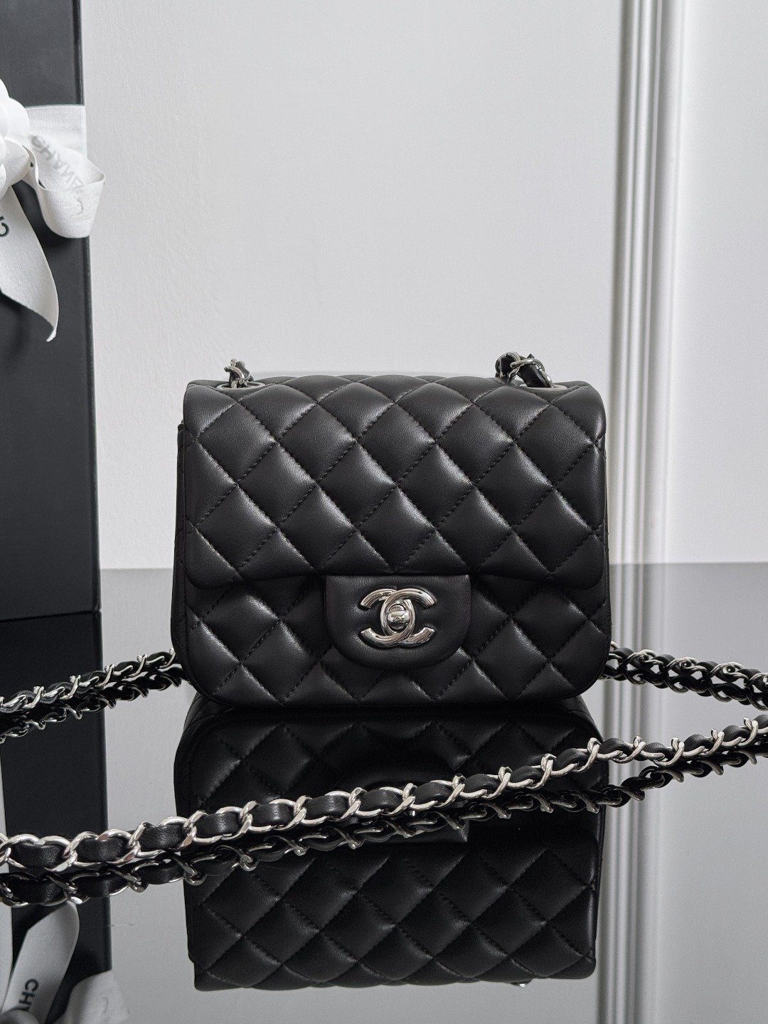 13408696236491316 CHANEL MASTER LITTLE GOLD BALL SQUARE FLAP BAG 17*13.5*8cm - Image 1