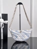 CHANEL MASTER  25m beach dumpling bag 29*15.5*7.5cm