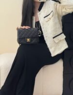 CHANEL MASTER  Hard bottomed golden ball 17*12.5*5cm - Image 4