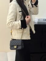 CHANEL MASTER  Hard bottomed golden ball 17*12.5*5cm - Image 2