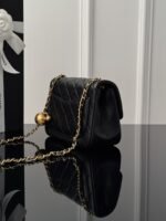 CHANEL MASTER  Hard bottomed golden ball 17*12.5*5cm - Image 5