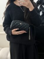 CHANEL MASTER  24C Toiletry & Makeup Bag 18*11*10cm - Image 4