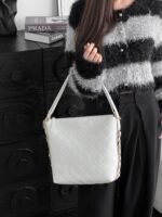 CHANEL MASTER  25s hobo backpack 33*27*10.5cm - Image 3