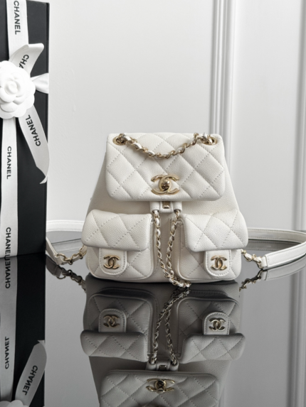 CHANEL MASTER  24a Frog Small White Backpack 17.5*16.5*10cm
