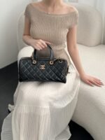 CHANEL MASTER LARGE BOWLING BAG  31*17*13cm - Image 4