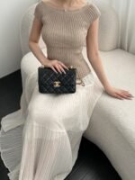 CHANEL MASTER PERFECT FIT FLAP BAG QUILTED CALFSKIN SMALL 22*14.5*8cm - Image 4