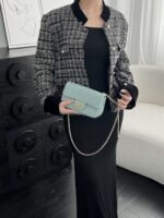 CHANEL MASTER MINI FLAP BAG SHINY LANBSKIN IN BLACK  20*13*7cm - Image 2
