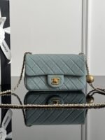 CHANEL MASTER MINI FLAP BAG SHINY LANBSKIN IN BLACK  20*13*7cm