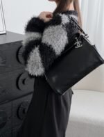 CHANEL MASTER  Silver Rod Hobo Little Black 30*21*11cm - Image 3