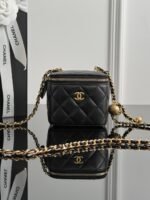 CHANEL MASTER New Golden Ball Mouth Red Envelope Sheepskin Black Gold Buckle 11*8.5*7cm