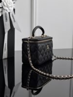 CHANEL MASTER  23A handle box 16*9.5*8cm - Image 5