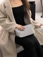 Dior Hobo Star Emblem Coconut Grass Grid Lunch Box Bag 22*14.5*10cm - Image 2