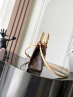 LOUIS VUITTON MURAKAMI LV X TM ONTHEGO BB  18*15*8.5cm - Image 4