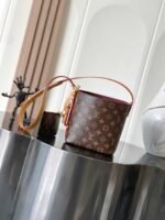 LOUIS VUITTON ALL IN BB  18*16*12cm