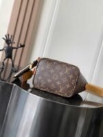 LOUIS VUITTON ALL IN BB  18*16*12cm - Image 4