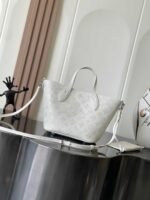 LOUIS VUITTON  Blossom 20*20*12.5cm - Image 3