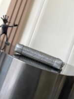 LOUIS VUITTON POCHETTE SÈVRES 25*13*5cm - Image 4