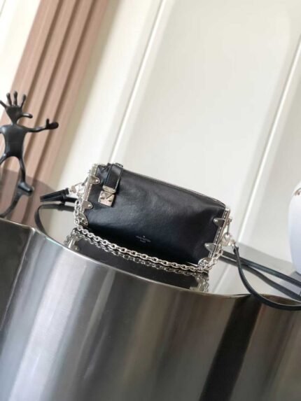 LOUIS VUITTON SLIM TRUNK 23*12*4cm