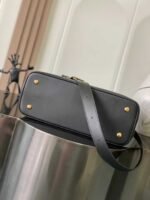 LOUIS VUITTON CAPUCINES GM SOUPLE 38*23*16cm - Image 4