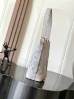 LOUIS VUITTON FLORE 28*27*10cm - Image 2