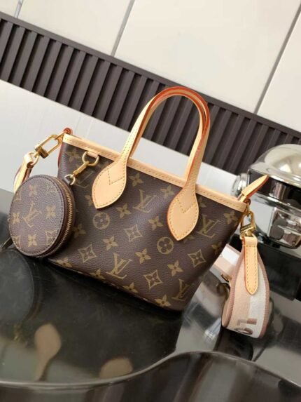 LOUIS VUITTON NEVERFULL BB  24*14*9cm