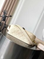 LOUIS VUITTON DIANE SATCHEL BAG 23*16*8.5cm - Image 4