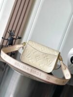 LOUIS VUITTON DIANE SATCHEL BAG 23*16*8.5cm - Image 3