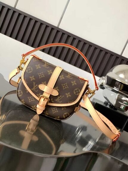 LOUIS VUITTON SAUMUR BB 20*16*7.5cm