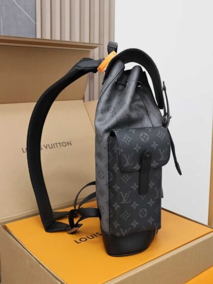 LOUIS VUITTON  Christopher  38x44x21cm