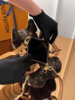 LOUIS VUITTON  Fadou Old Flower Dog Bag 28*19*18cm - Image 2