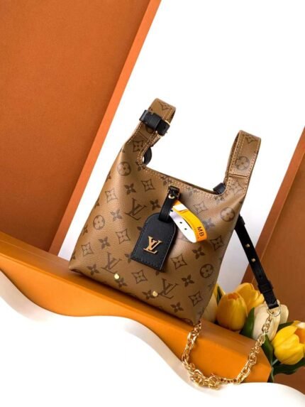 LOUIS VUITTON ATLANTIS BB 17*17*7cm