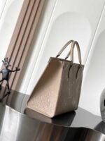 LOUIS VUITTON ONTHEGO MM 34x26x15cm - Image 3