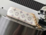 LOUIS VUITTON WALLET ON CHAIN IVY 23.5*12*4.3cm - Image 4