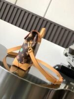 LOUIS VUITTON  Nano Steamer 15*18*7CM - Image 2