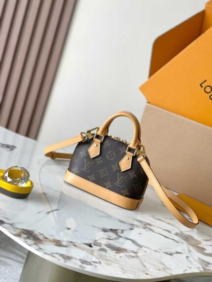 LOUIS VUITTON NANO ALMA ‎18*12*8cm