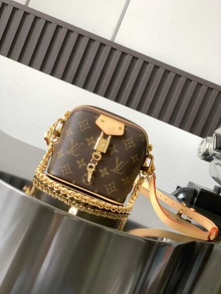 LOUIS VUITTON JUST IN CASE 14*13*11.5cm