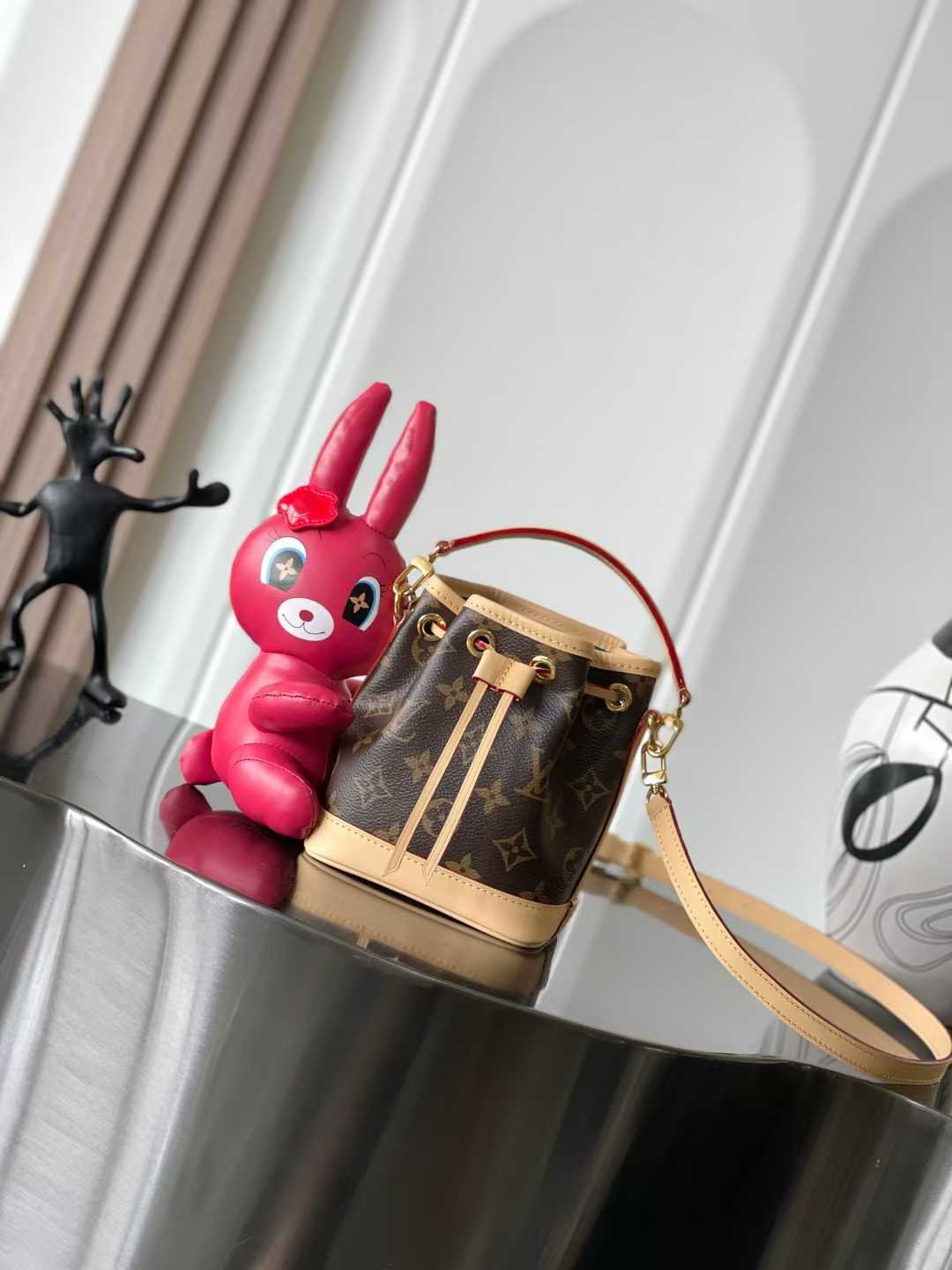 微信图片_2025-10-22_152849_356 LOUIS VUITTON NANO NOÉ 16*13*10cm - Image 1