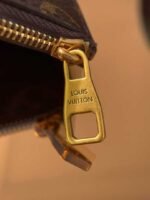 Louis Vuitton Low key hobo - Black Small 28x16x24cm - Image 4