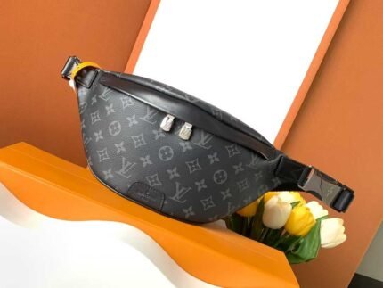 Louis Vuitton Discovery waist bag 44*15*9cm