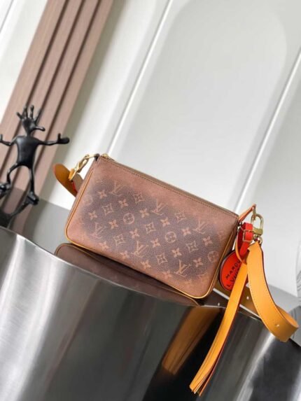 LOUIS VUITTON POCHETTE ACCESSOIRES XL 28x 16.5 x9cm