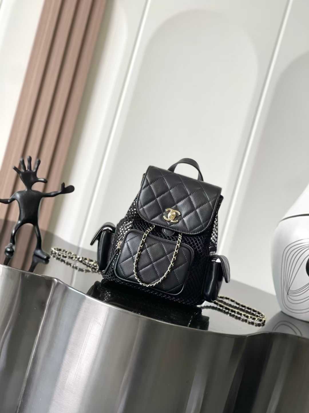 微信图片_2025-10-22_164955_655 CHANEL 25s backpack 25x23x13cm - Image 1