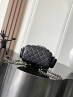 CHANEL 25s backpack 25x23x13cm - Image 4