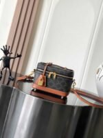 CELINE VANITY Makeup Box Bag 18 X 12 X 18cm