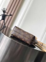 LOUIS VUITTON  Lockit BB 15x19x7cm - Image 4