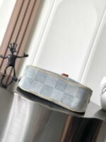 LOUIS VUITTON Montsouris 35x29x12cm - Image 4