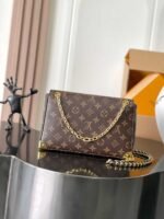 LOUIS VUITTON TRUNKIE  27*16*8cm - Image 2